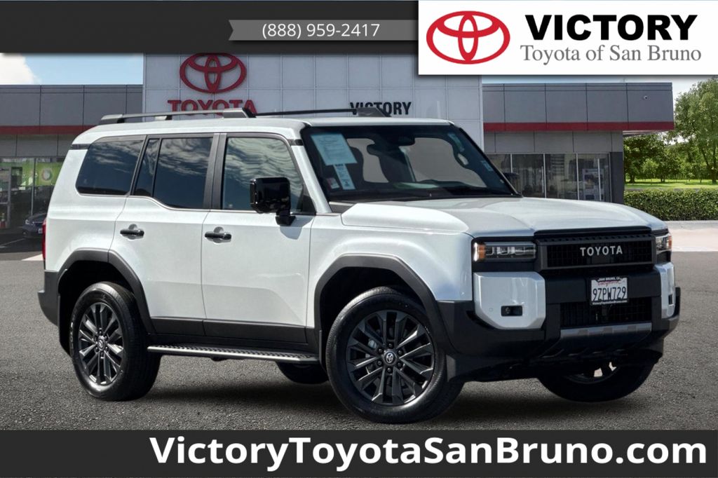 White (Wind Chill Pearl) 2027 Toyota Land Cruiser SUV / Crossover Four-Wheel Drive 8-Speed Automatic