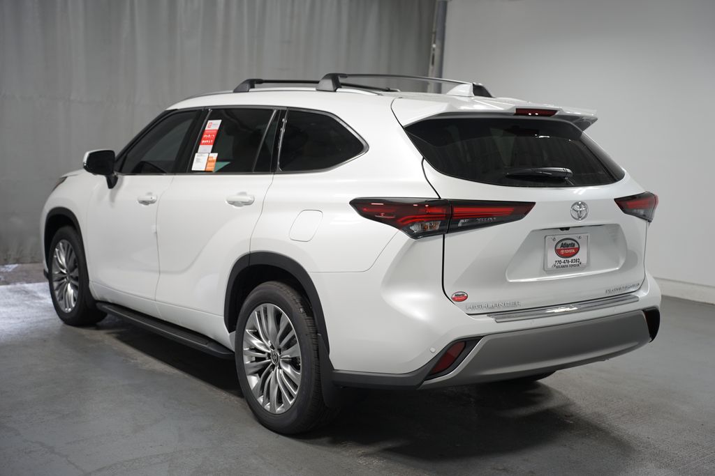 2025 Toyota Highlander Platinum 6