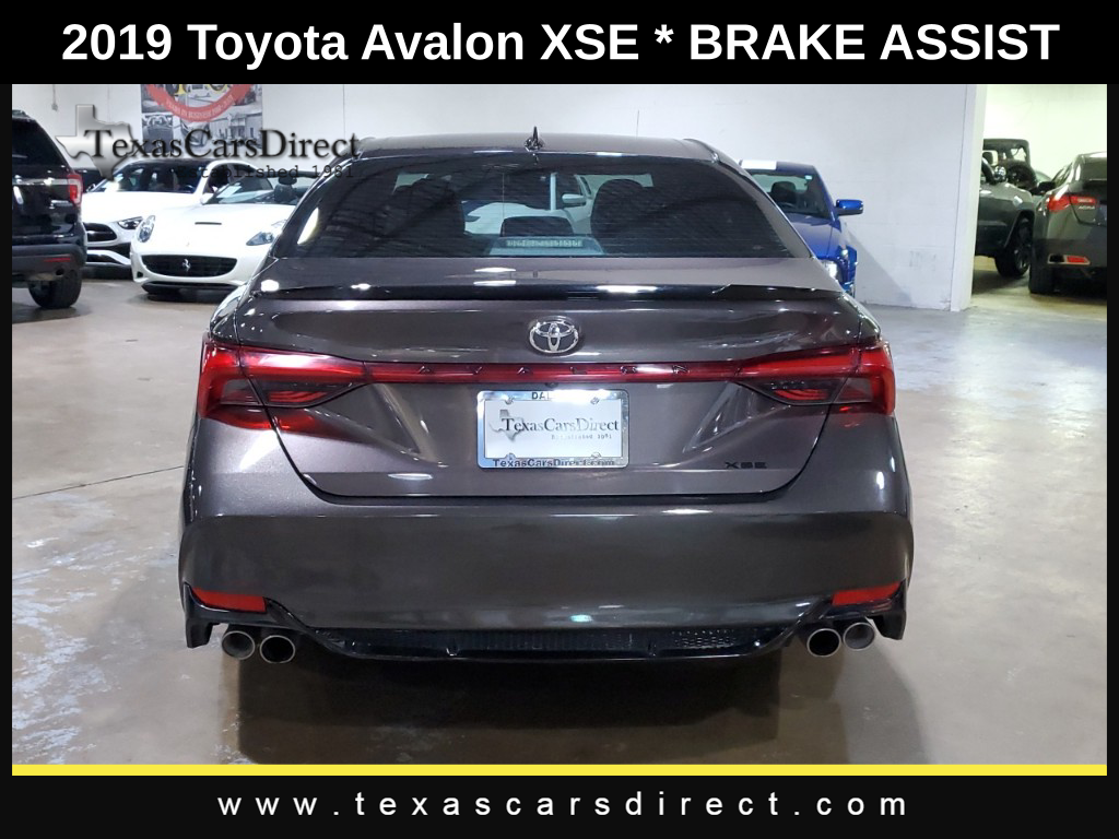 2019 Toyota Avalon XSE 12