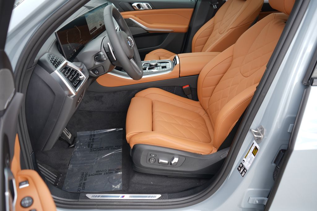 Thumbnail: 2026 BMW X5 - 10