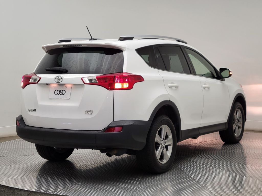 Thumbnail: 2015 Toyota RAV4 - 5