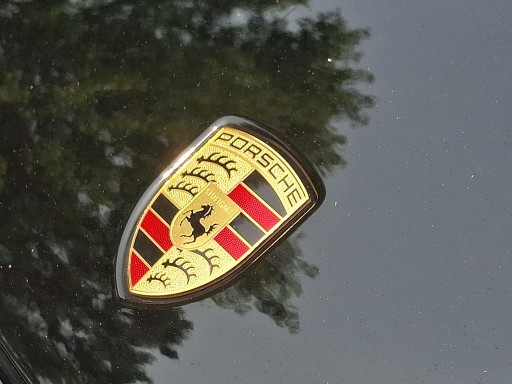 Thumbnail: 2018 Porsche Panamera - 30