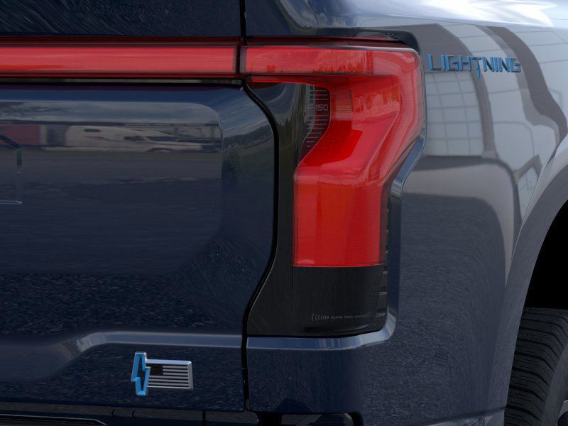 2025 Ford F-150 Lightning LARIAT