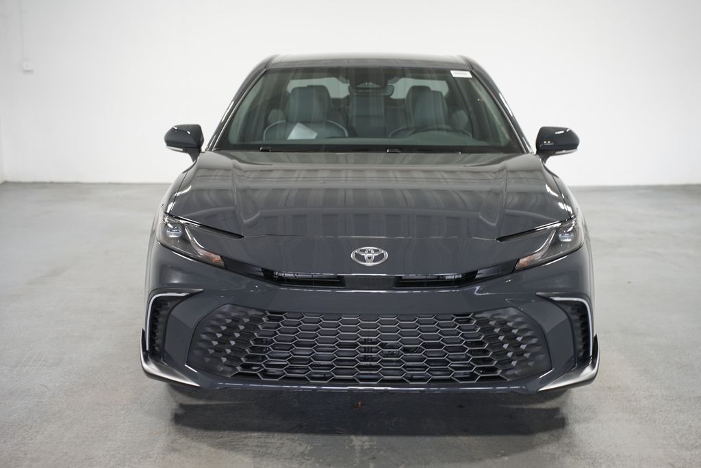 2025 Toyota Camry SE 2