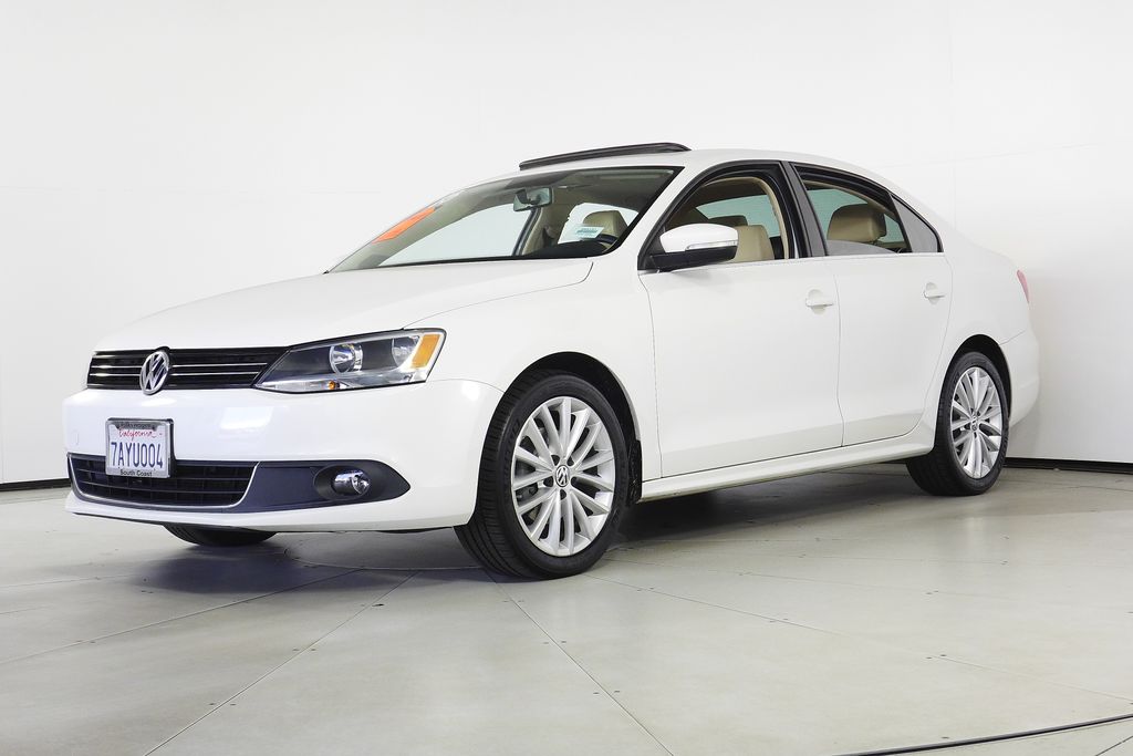 Thumbnail: 2013 Volkswagen Jetta - 2