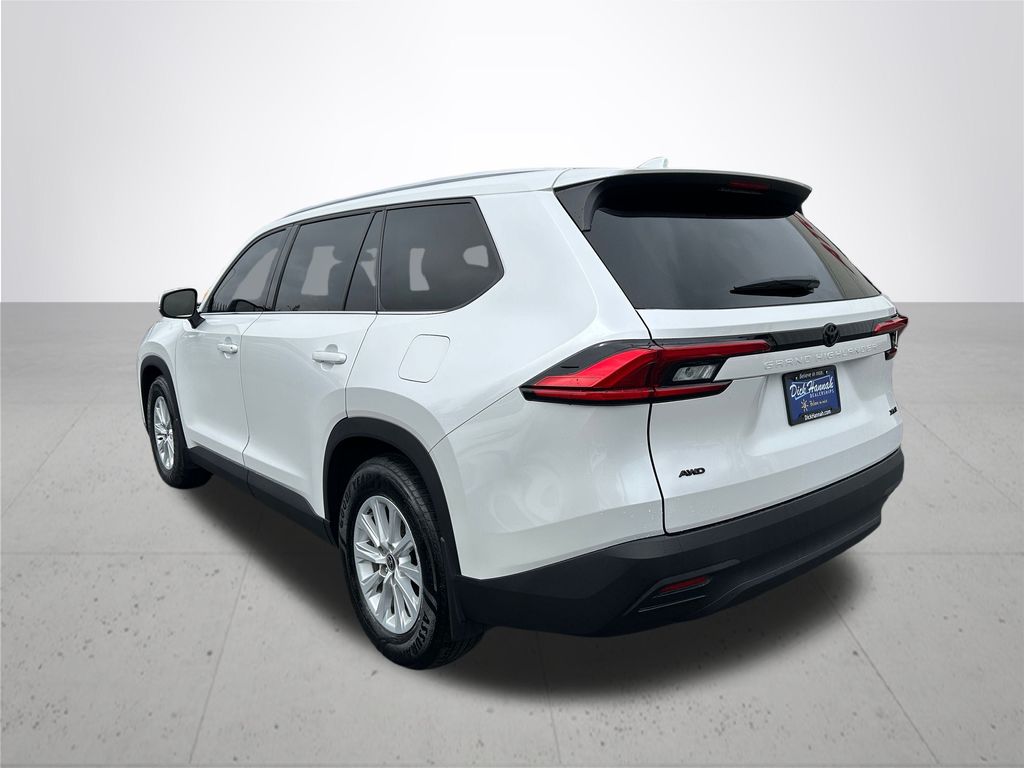2024 Toyota Grand Highlander XLE