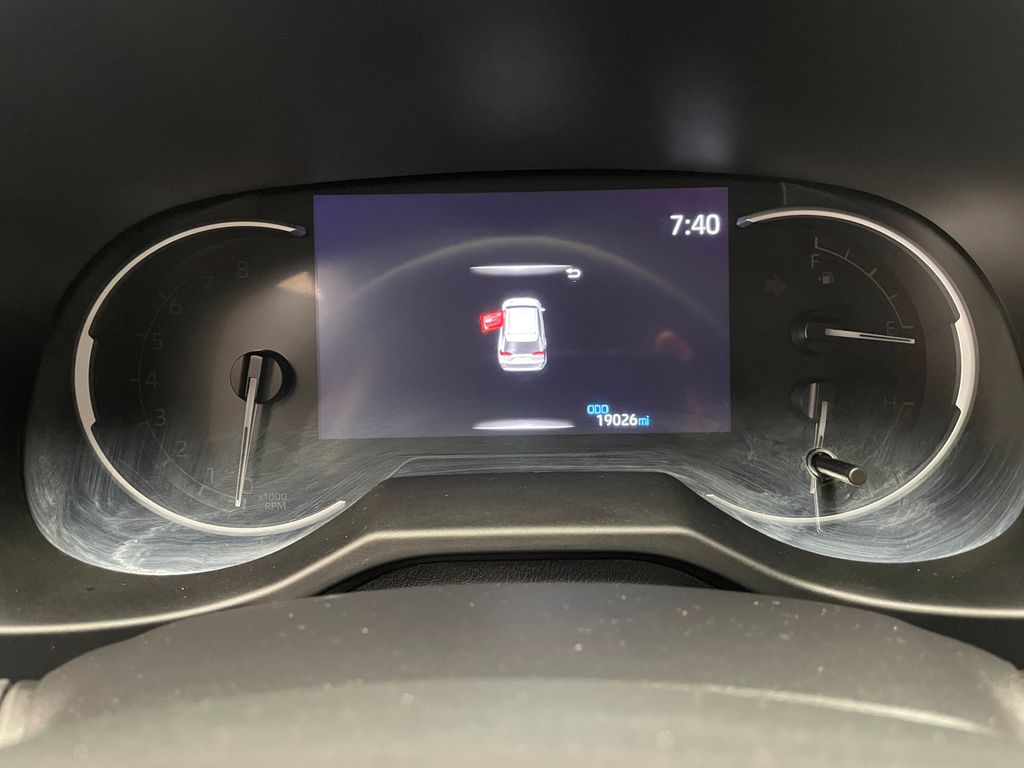Thumbnail: 2023 Toyota RAV4 - 23
