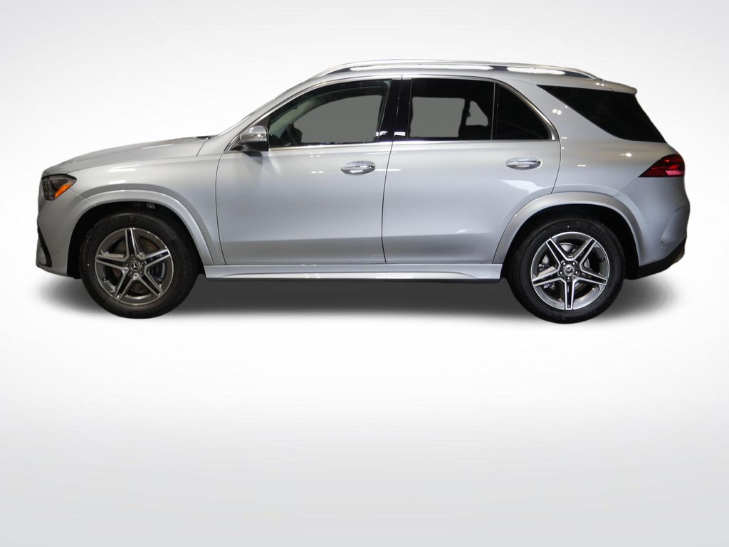 Thumbnail: 2026 Mercedes-Benz GLE - 2