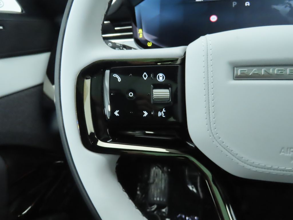 Thumbnail: 2025 Land Rover Range Rover Sport - 12