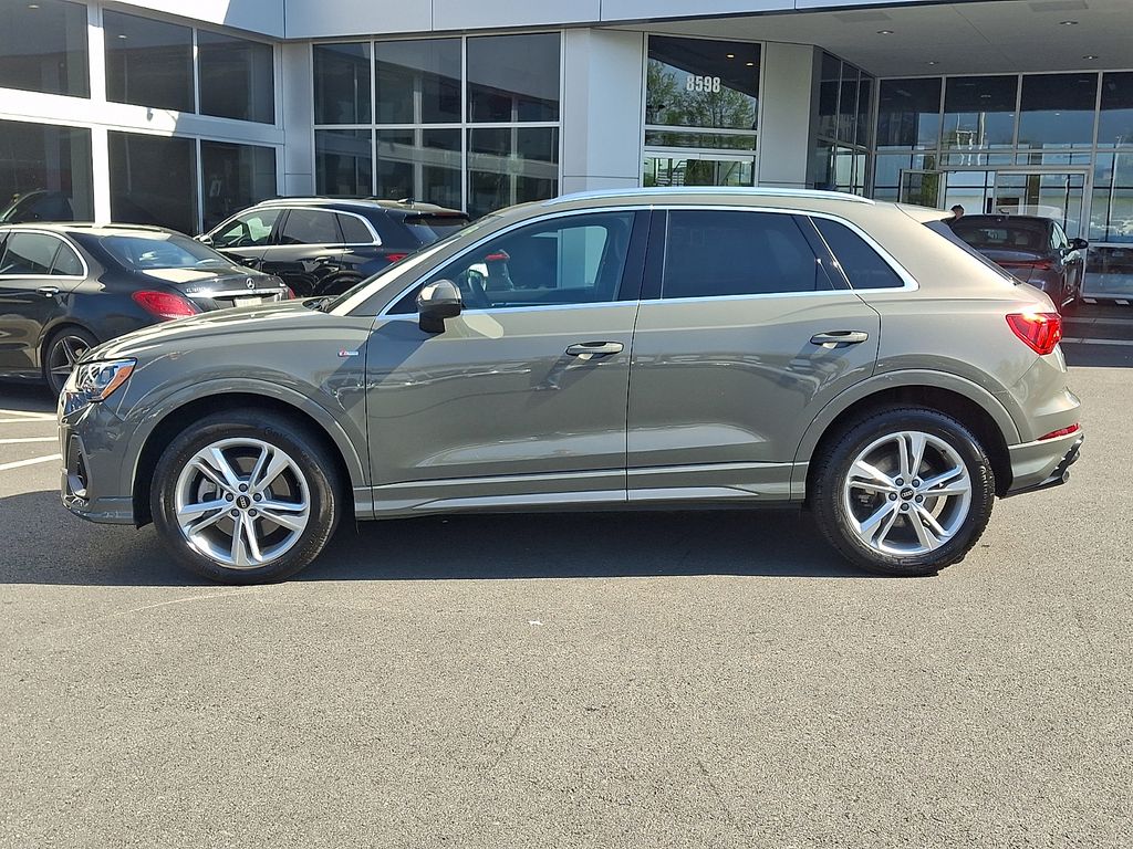 Thumbnail: 2022 Audi Q3 - 7