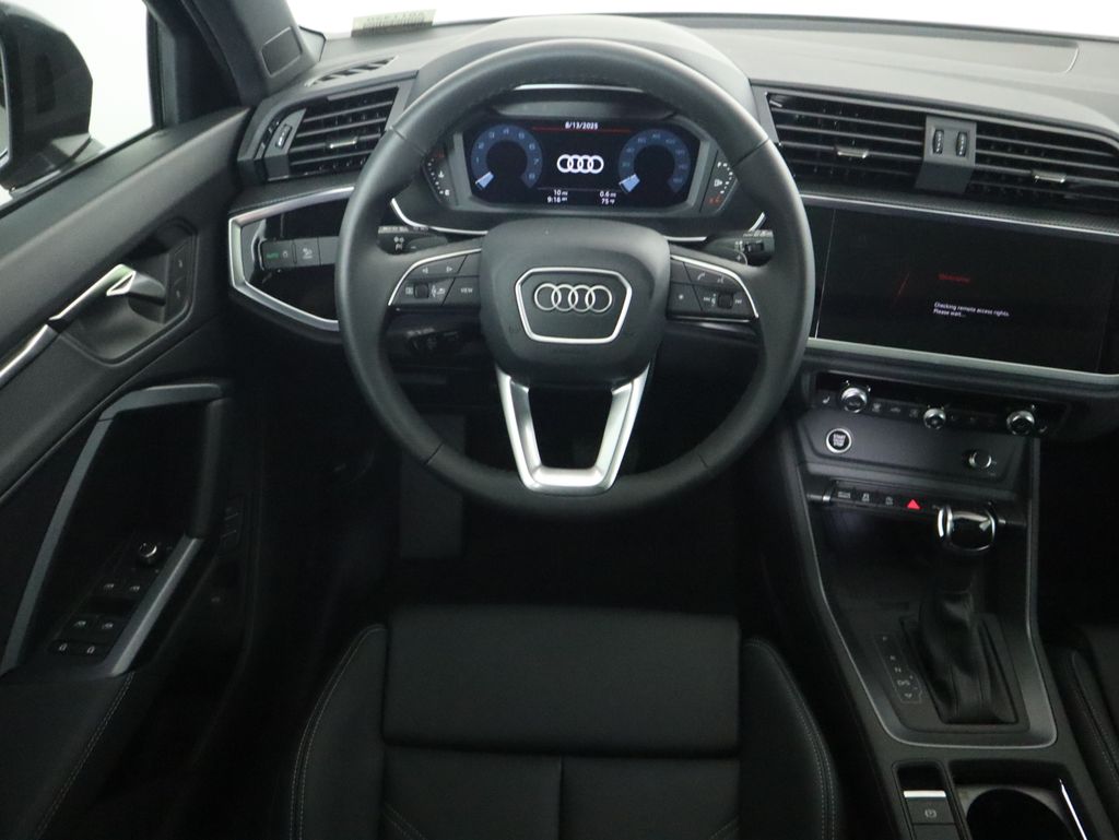 Thumbnail: 2025 Audi Q3 - 11