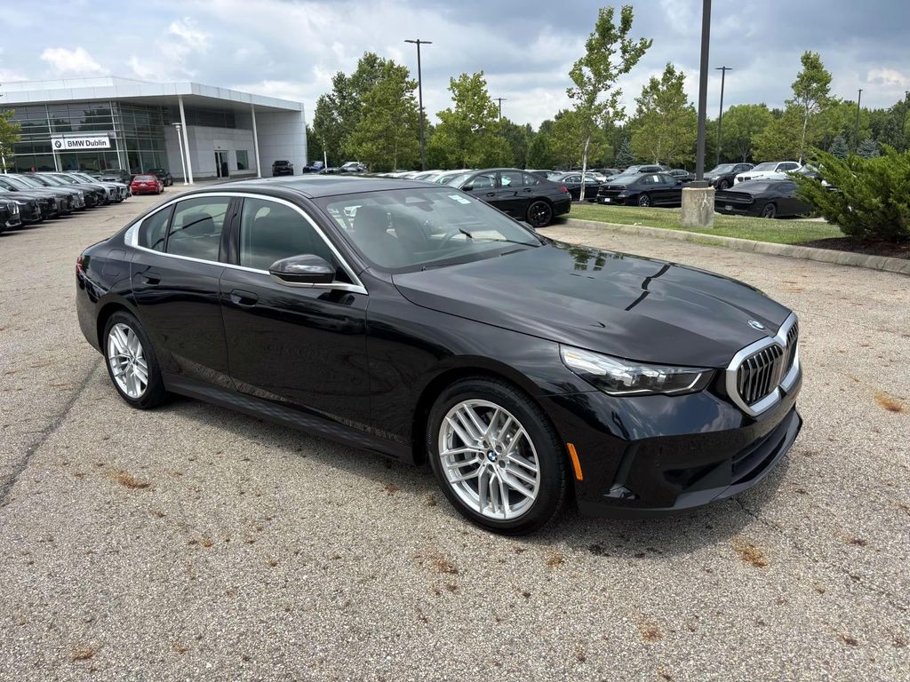 /2025 BMW 530
