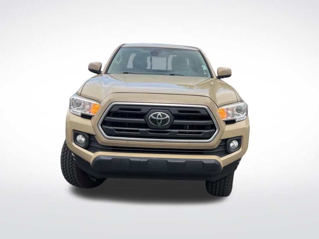 Used 2019 Toyota Tacoma SR5 with VIN 5TFSX5EN4KX065630 for sale in Miami, FL