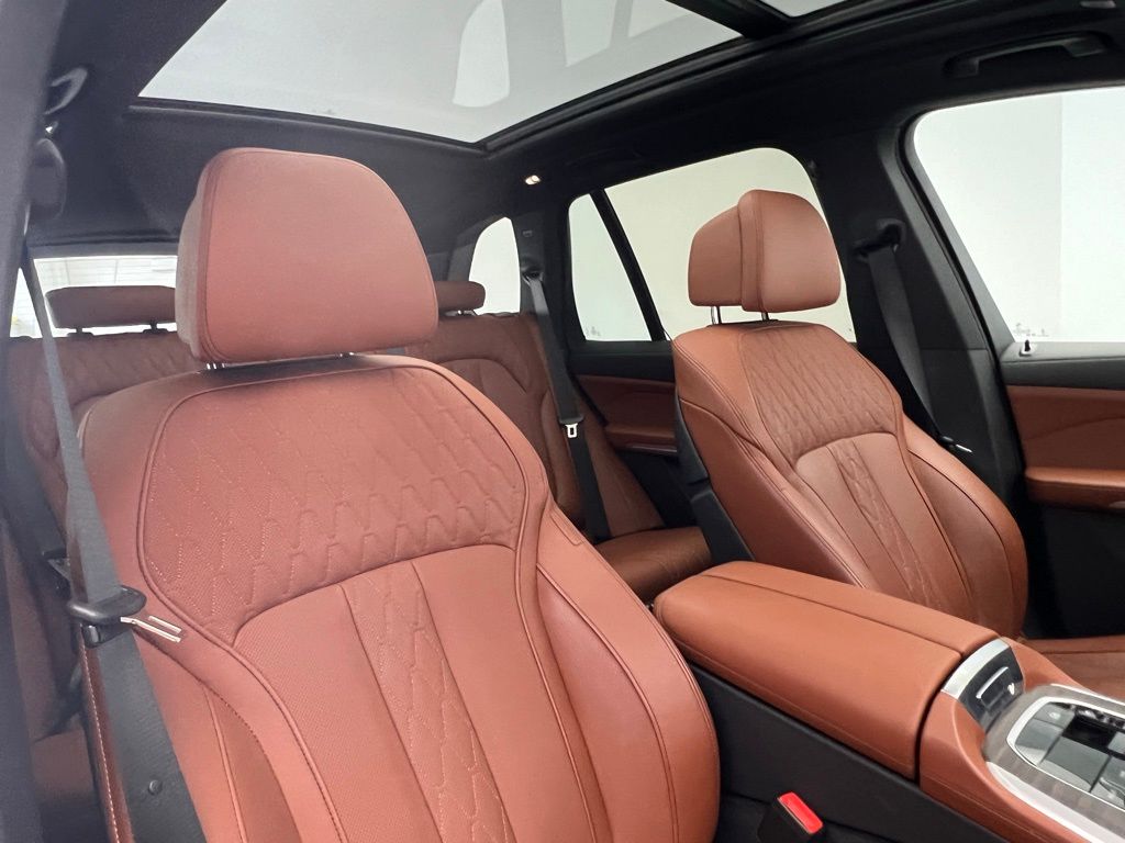 Thumbnail: 2024 BMW X5 - 8