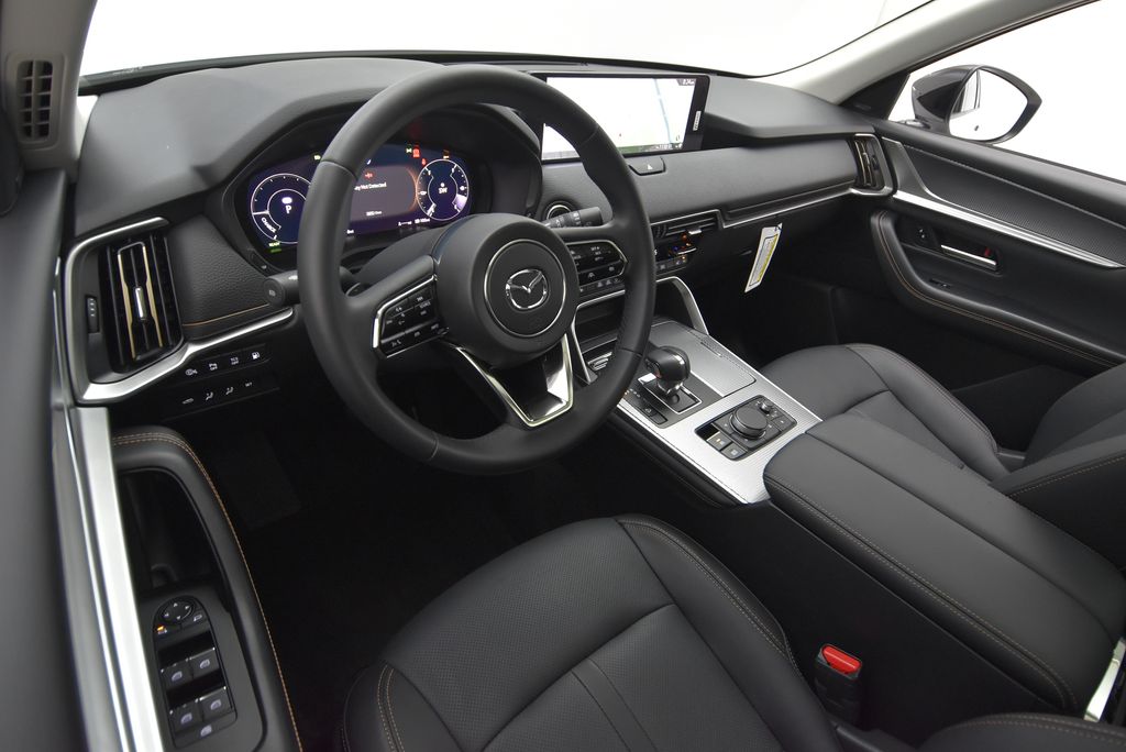 2025 Mazda CX-70 PHEV Premium photo