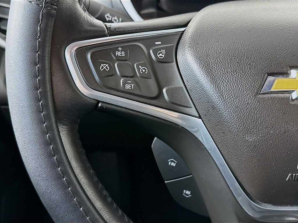 Thumbnail: 2016 Chevrolet Volt - 11