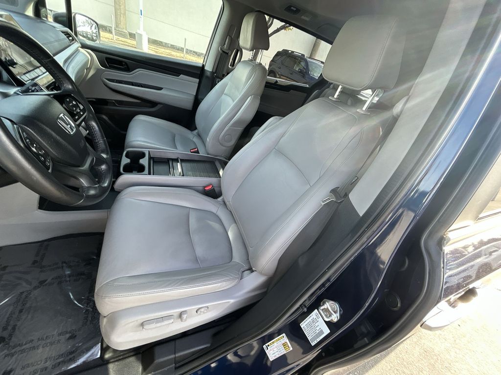 Thumbnail: 2019 Honda Odyssey - 11