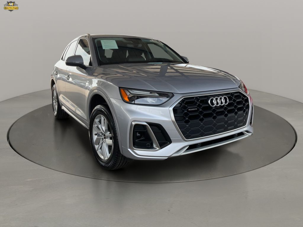 Florett Silver Metallic 2022 Audi Q5 quattro Premium S Line 45 TFSI SUV / Crossover All-Wheel Drive 7-Speed Automatic