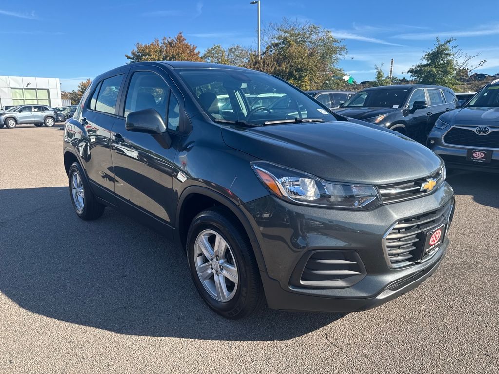 2020 Chevrolet Trax LS photo 10