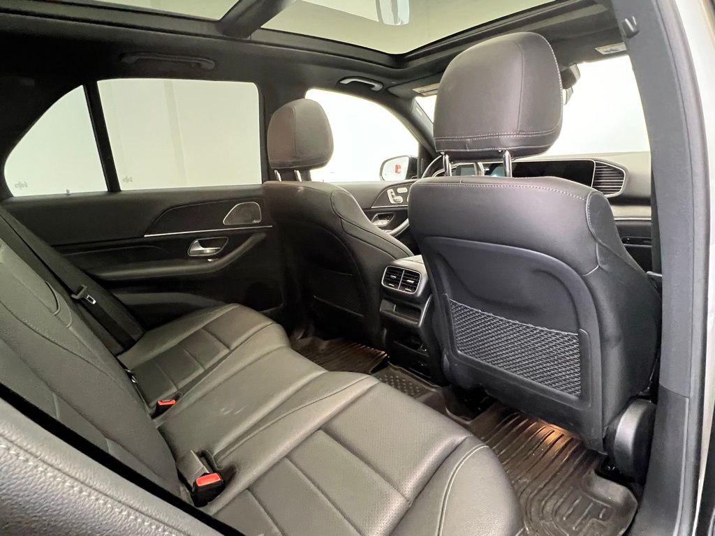 Thumbnail: 2023 Mercedes-Benz GLE - 8