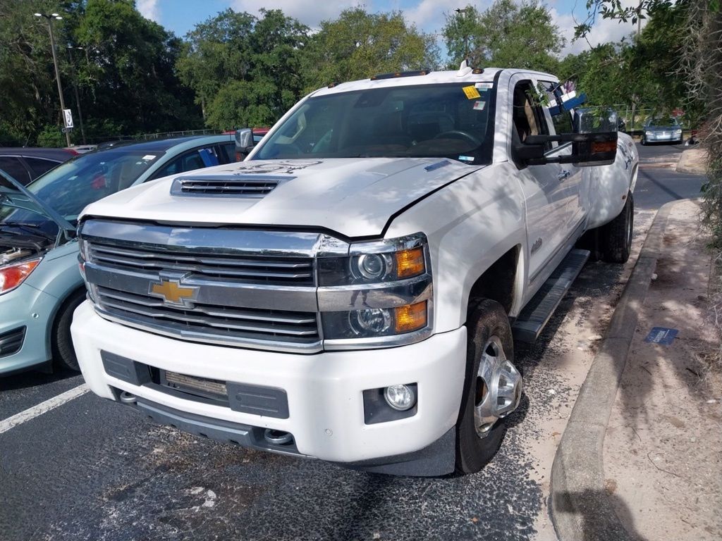 Summit White 2017 Chevrolet Silverado 3500HD Pickup Truck Four-Wheel Drive 6-Speed Automatic