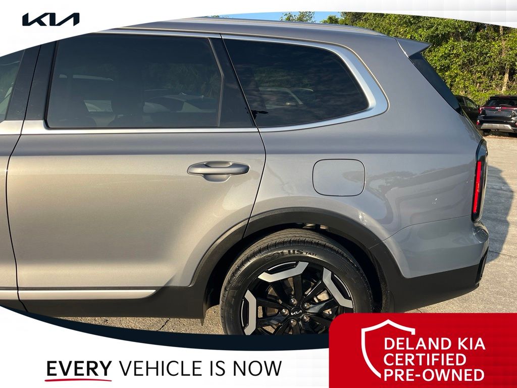 2024 Kia Telluride EX - Photo 14