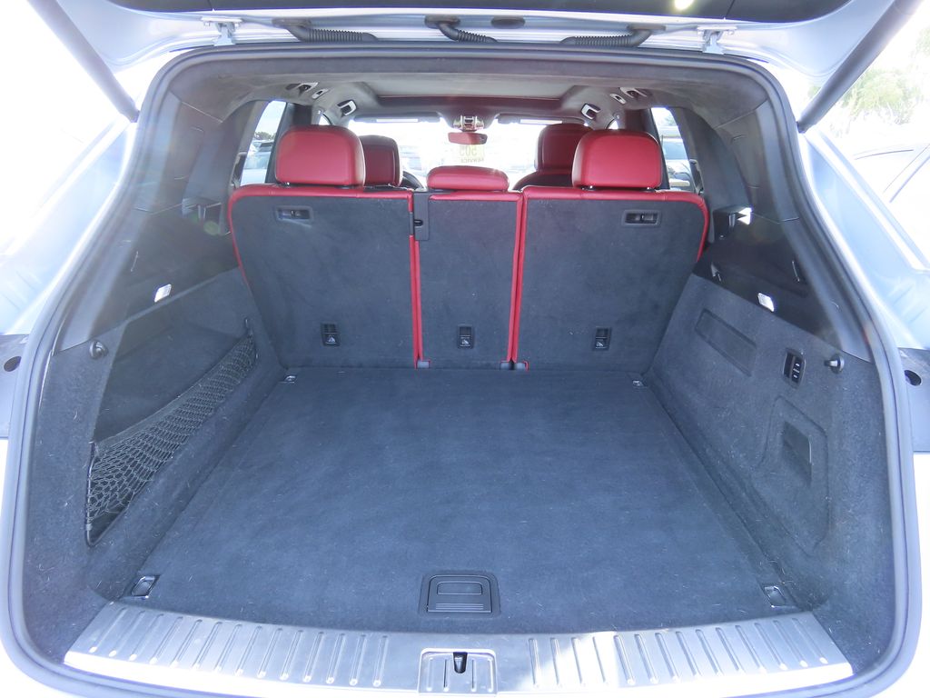 Thumbnail: 2019 Porsche Cayenne - 12