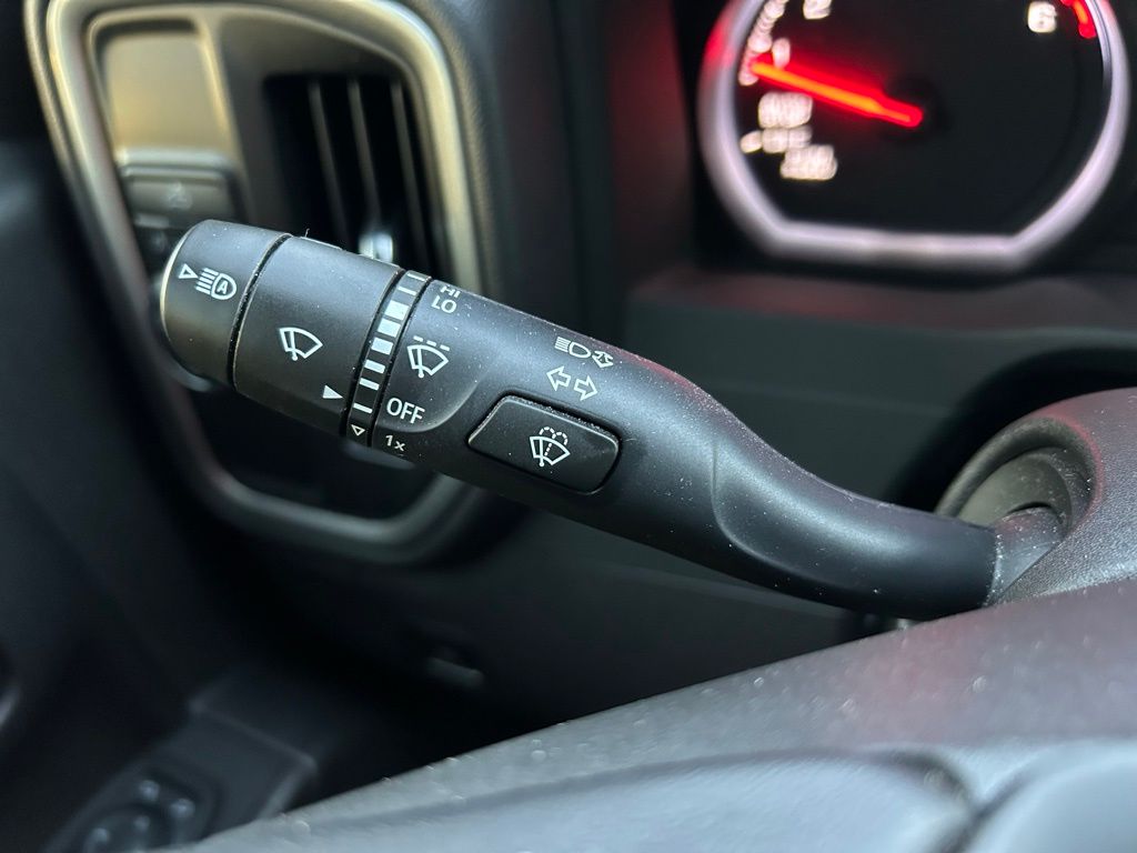 Thumbnail: 2022 Chevrolet Silverado 1500 - 21