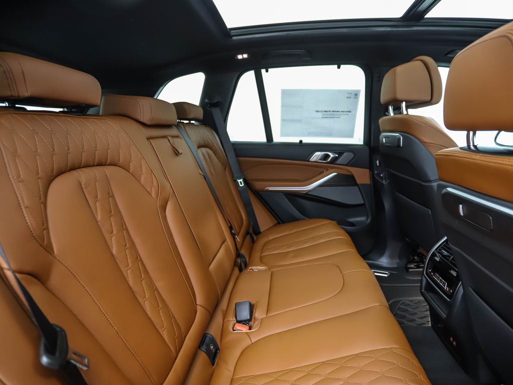 Thumbnail: 2026 BMW X5 - 27