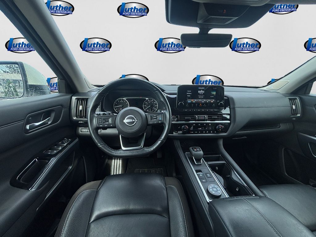 2024 Nissan Pathfinder SL White at Bob Ruth Ford