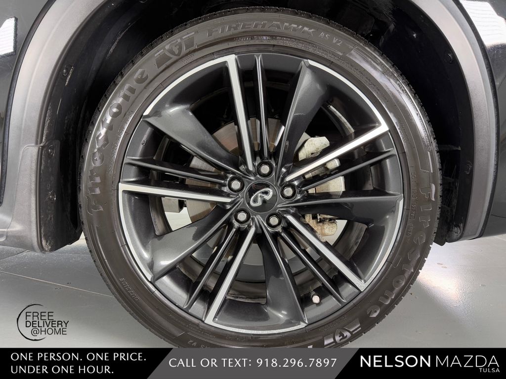 Used 2022 Black INFINITI LUXE image 16