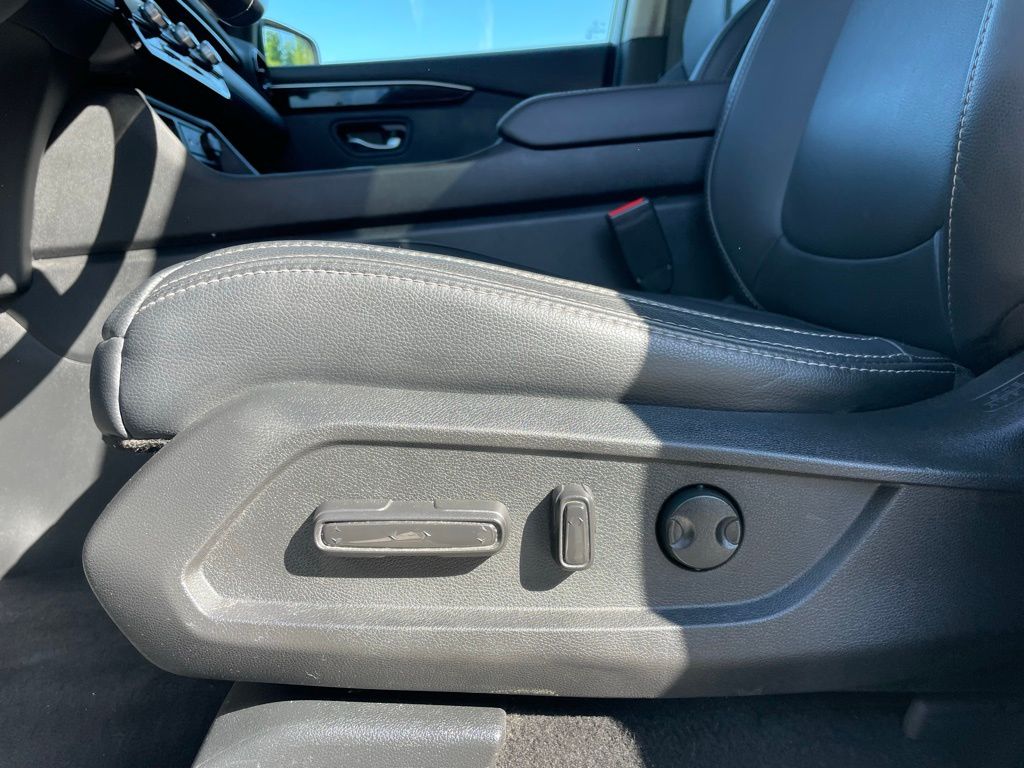 Thumbnail: 2024 Honda Pilot - 25