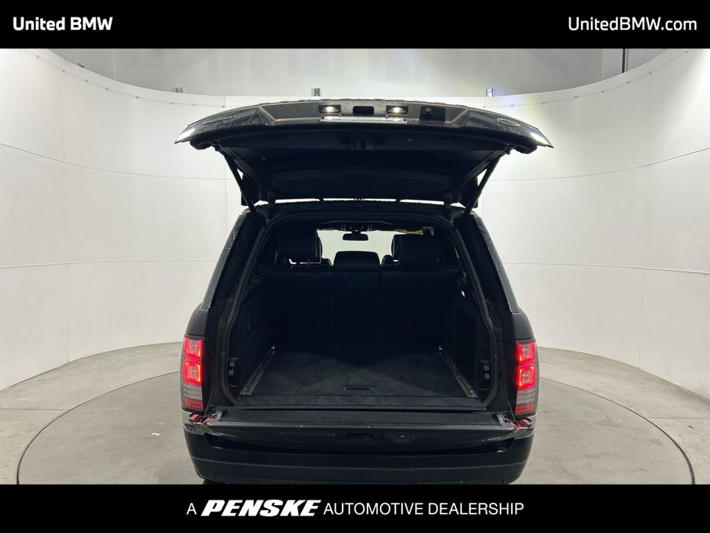 Thumbnail: 2015 Land Rover Range Rover - 21