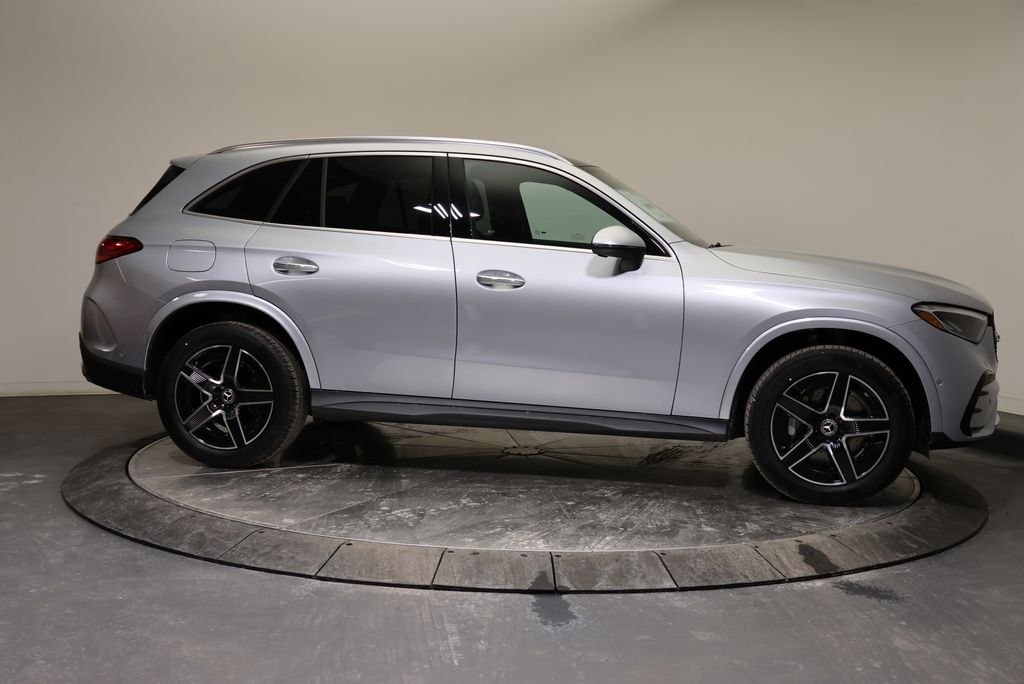 Thumbnail: 2026 Mercedes-Benz GLC - 8