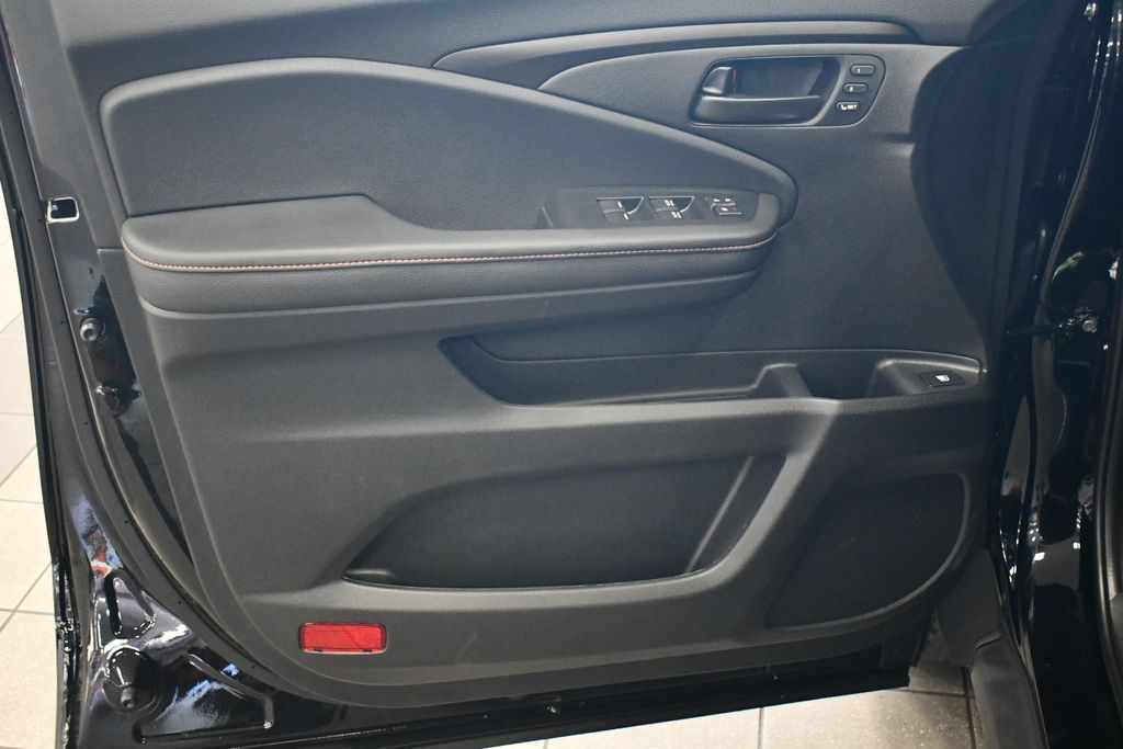 Thumbnail: 2026 Honda Ridgeline - 8