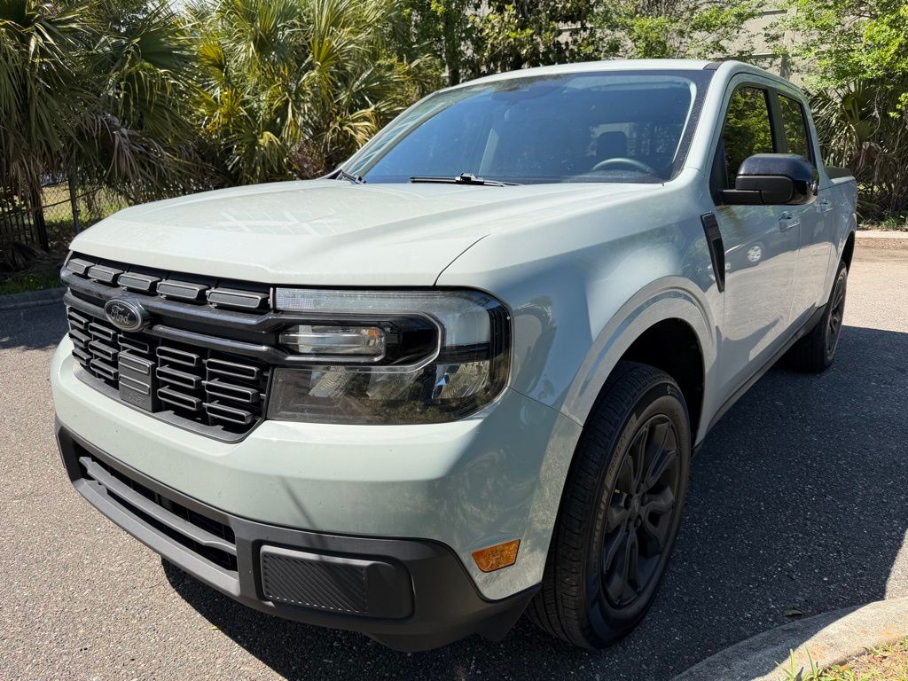 Cactus 2024 Ford Maverick Lariat SuperCrew FWD Pickup Truck Front-Wheel Drive Continuously Variable Transmission