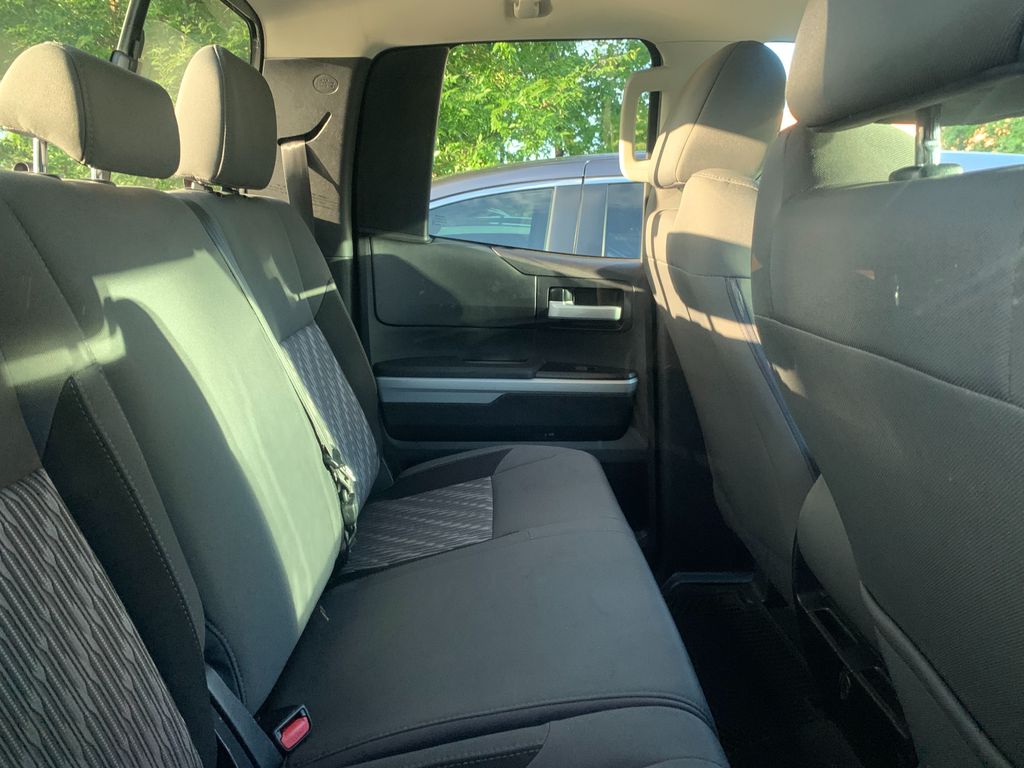 Thumbnail: 2019 Toyota Tundra - 14