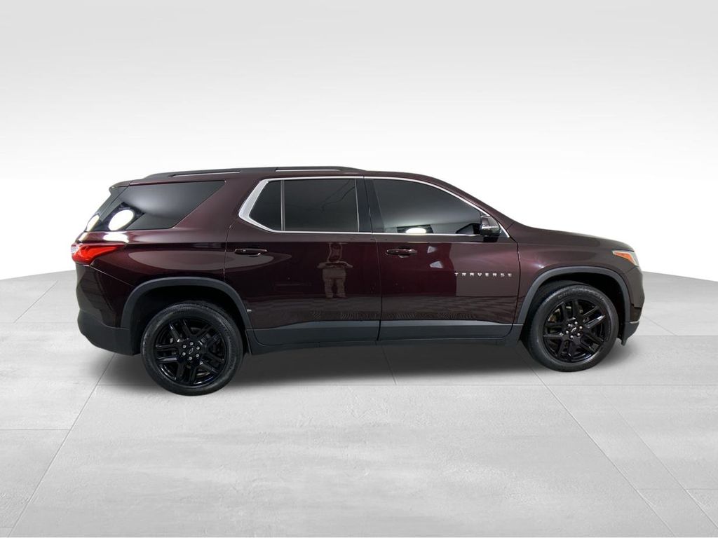 2020 Chevrolet Traverse LT 7