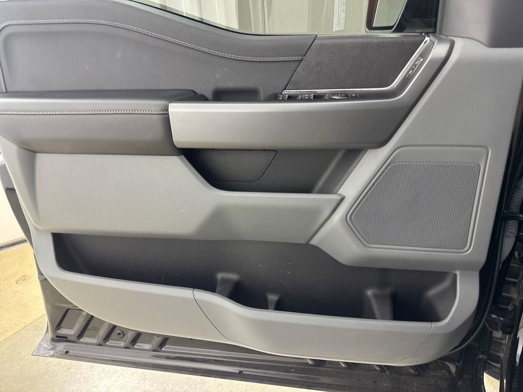 2024 Black Metallic Ford F-150 XLT RWD Truck