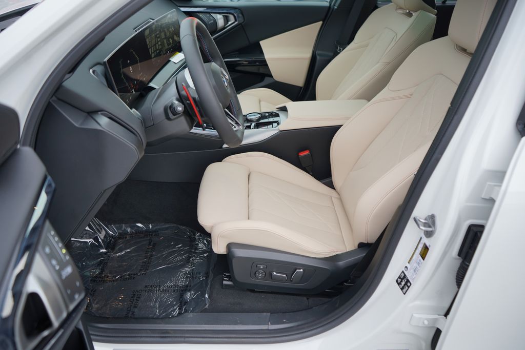 Thumbnail: 2026 BMW X3 - 10