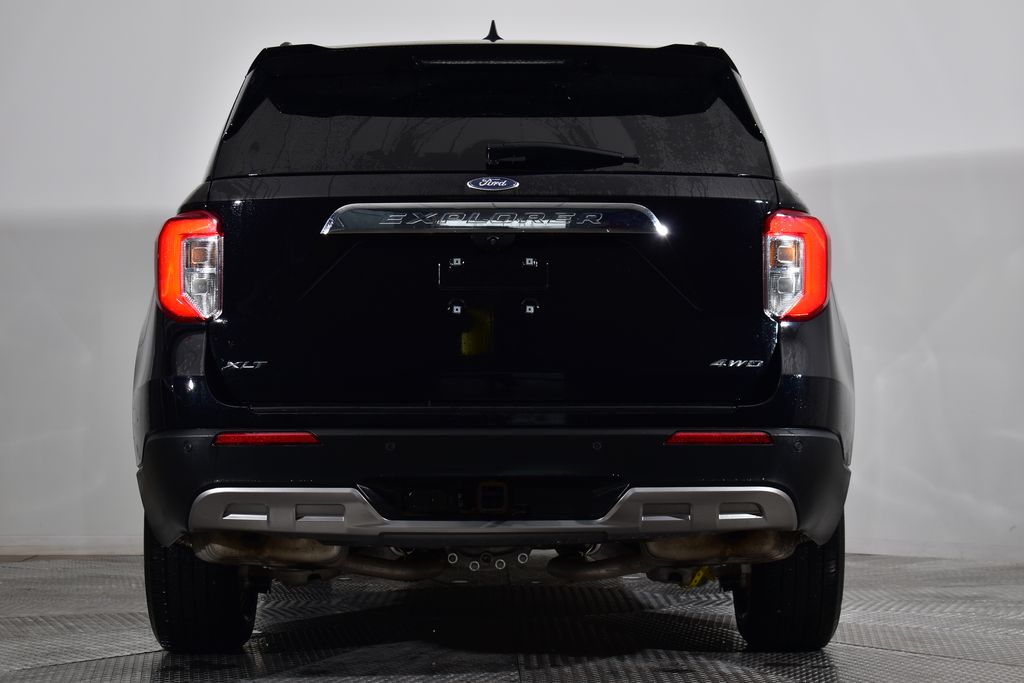 2022 Ford Explorer XLT 4