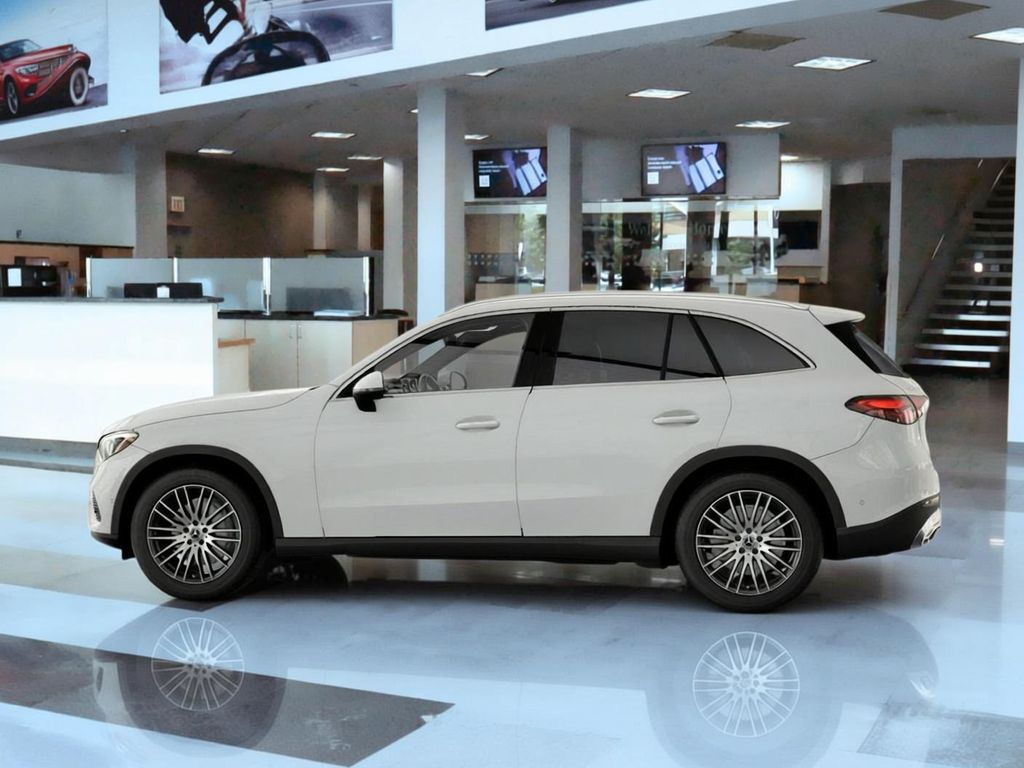 Thumbnail: 2026 Mercedes-Benz GLC - 32