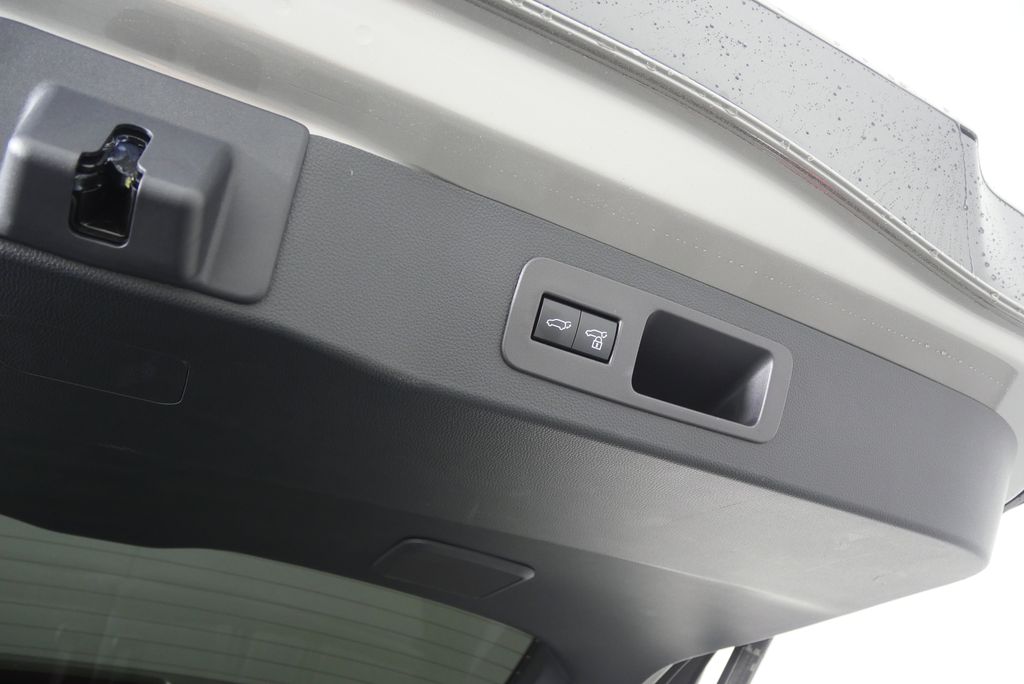 Thumbnail: 2024 Lexus LX - 21