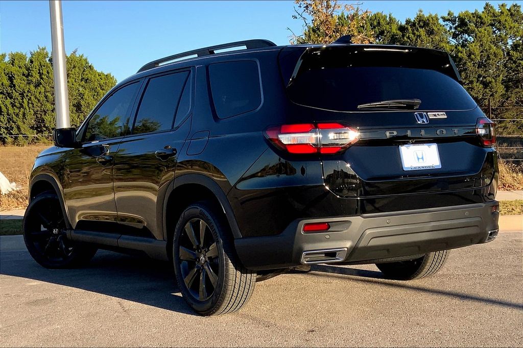 2025 Honda Pilot Black Edition 3