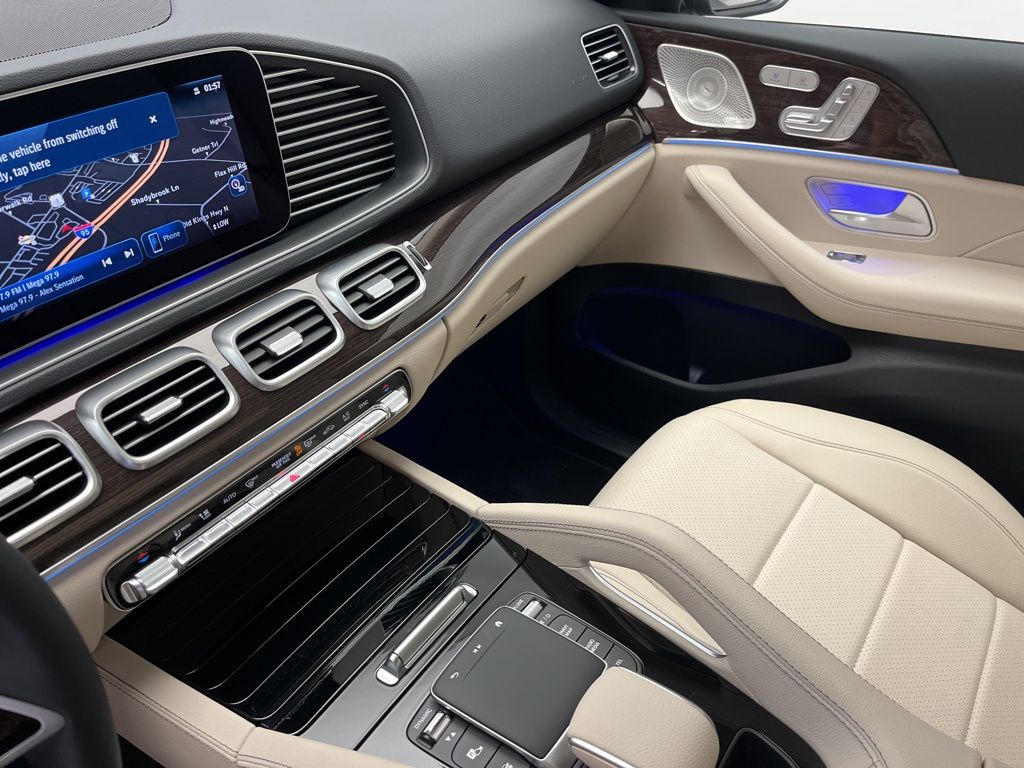 Thumbnail: 2025 Mercedes-Benz GLE - 22