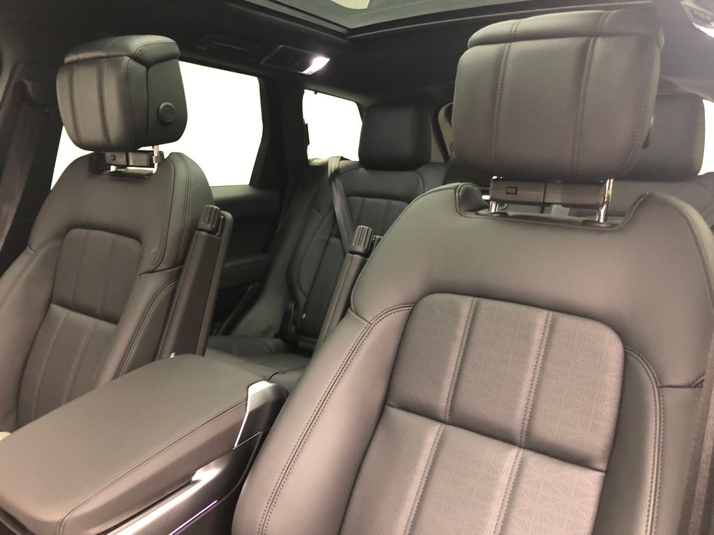 Thumbnail: 2019 Land Rover Range Rover Sport - 15