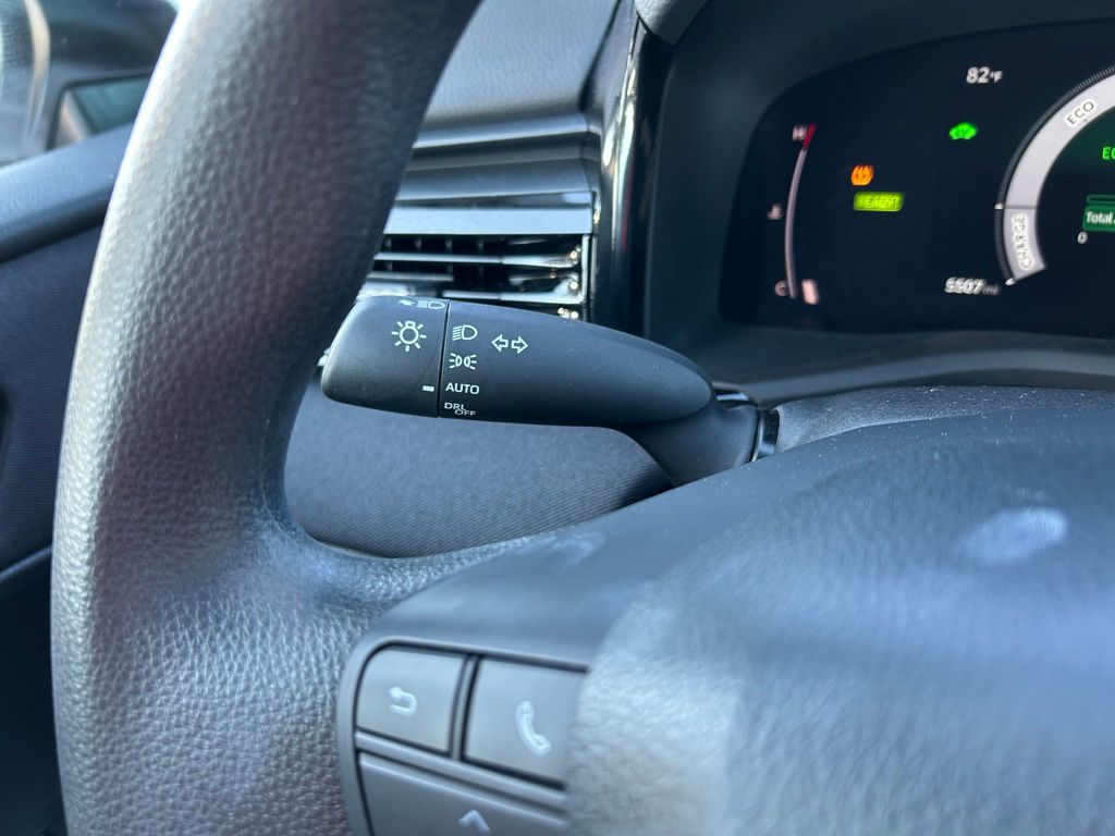 Thumbnail: 2025 Toyota Camry - 22