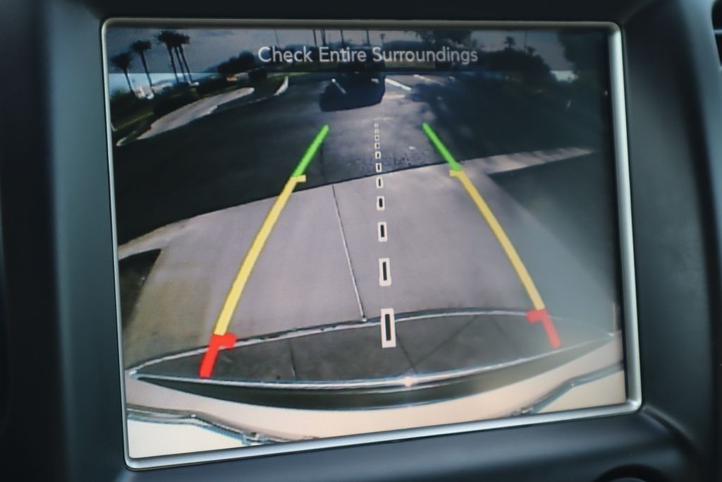 Thumbnail: 2015 Jeep Grand Cherokee - 15