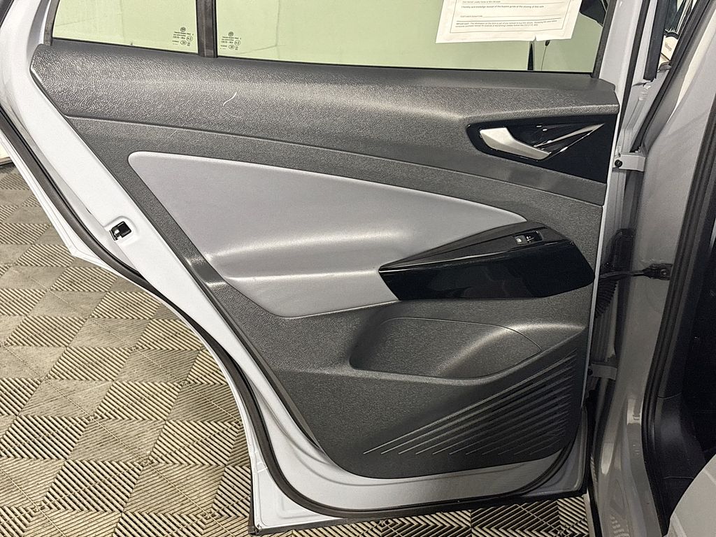 2021 Volkswagen ID.4 Pro