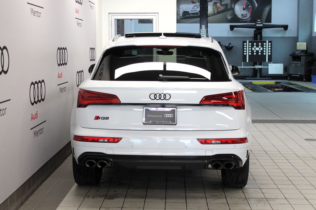 Thumbnail: 2024 Audi SQ5 - 5